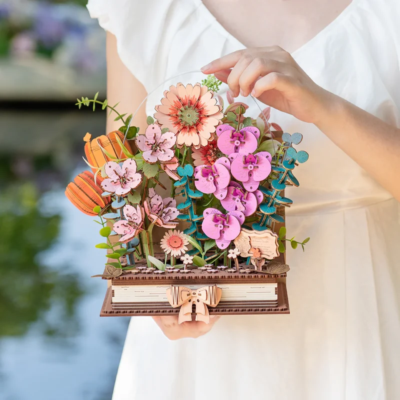 Robotime Wooden Blooming Book TW04H
