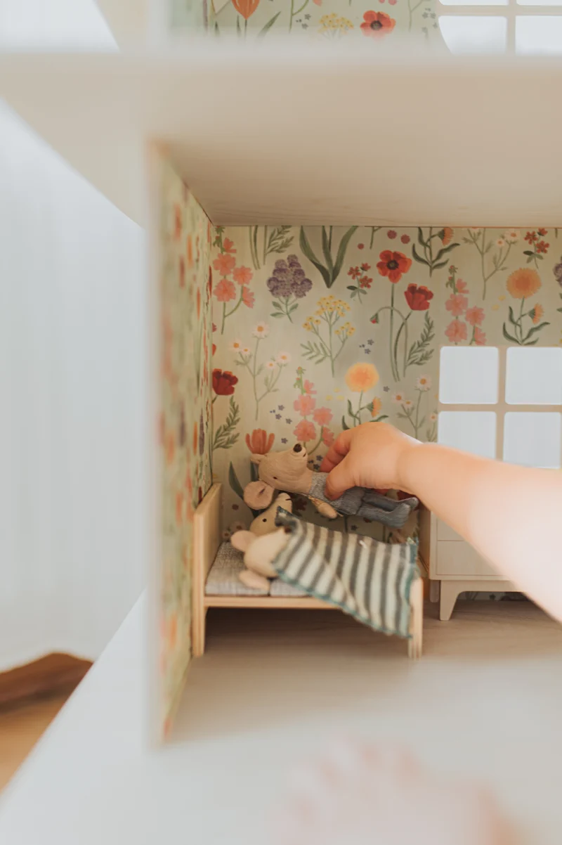 Milin Holzpuppenhaus – Meadow