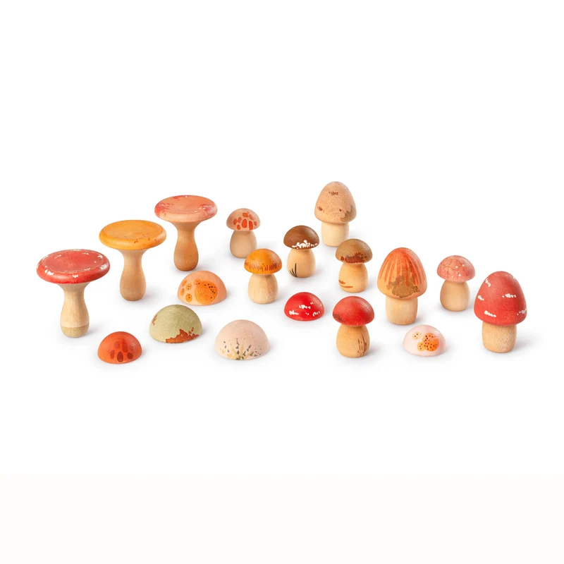 Grapat Mushroom Grove - 18 handbemalte Pilze aus Holz