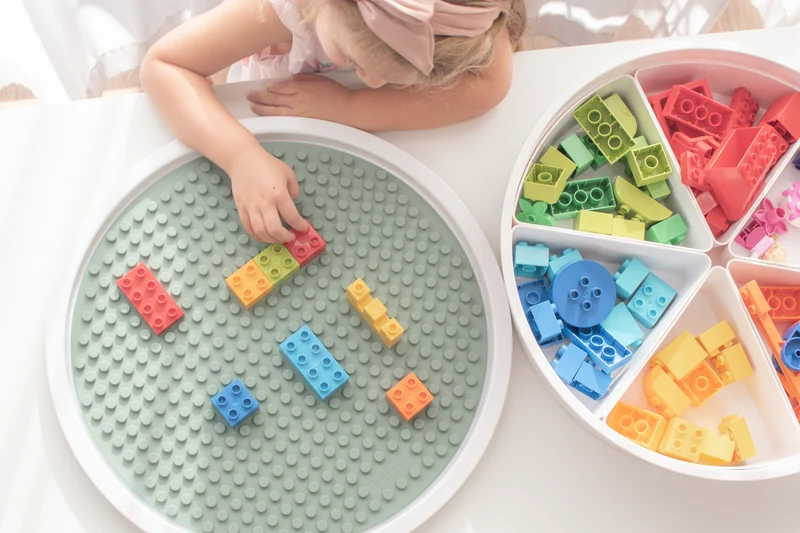 Inspire My Play 123 Baustein-Matte – grün "Building Block Mat"