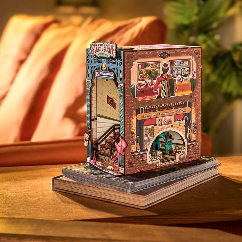 Robotime Book Nook Street Scene TGB13