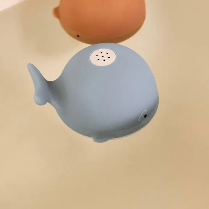 Badespielzeug Sprinkler "Galen Bath Sprinkler " Whale Beach Blue
