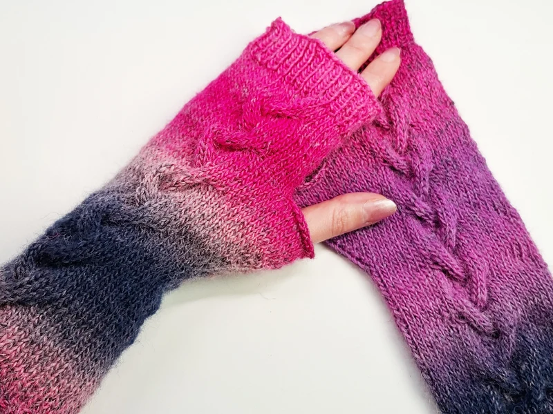 Arm warmers BELLA Knitting Pattern