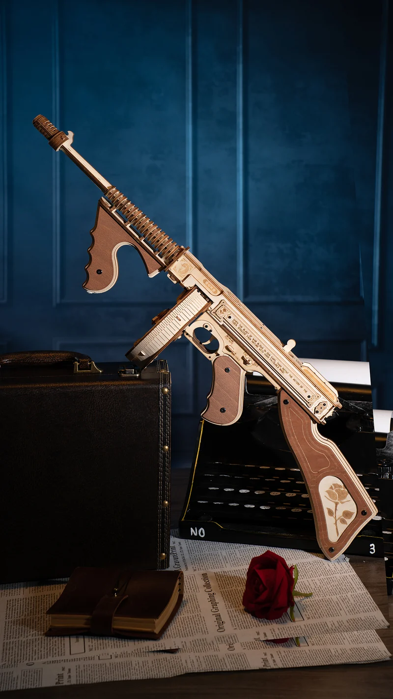 Robotime Thompson Submachine Gun LQB01