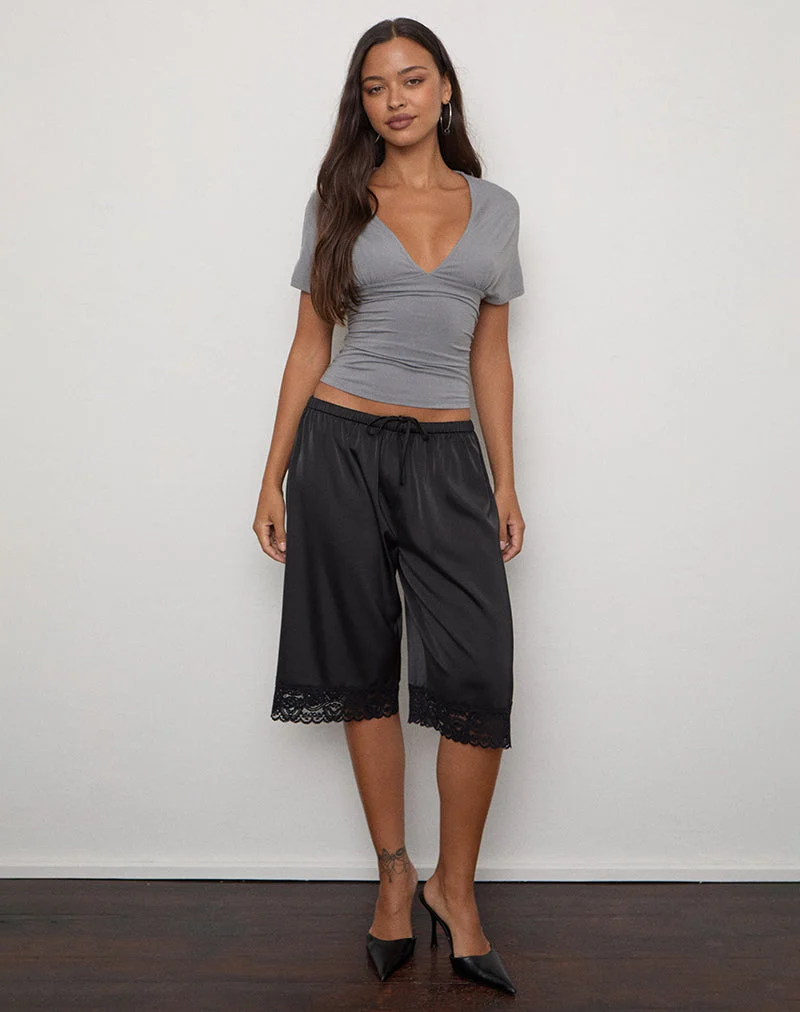 Qiana-Shorts mit Spitzenbesatz aus schwarzem Satin
