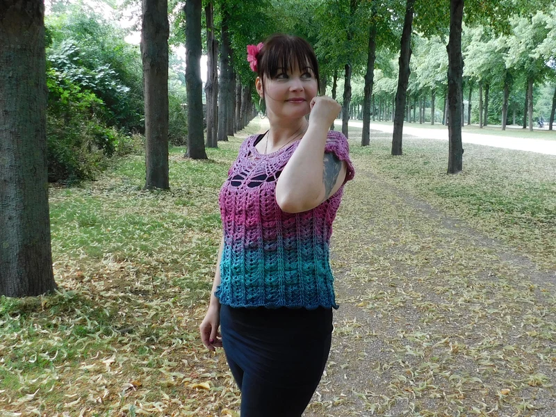 Shirt Blumenwiese Häkelanleitung