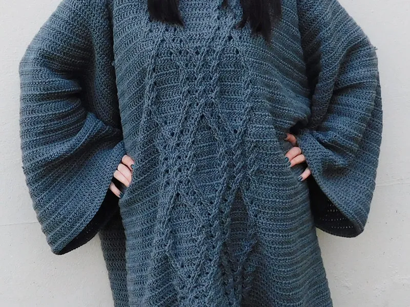 Poncho VERSCHLUNGEN Häkelanleitung