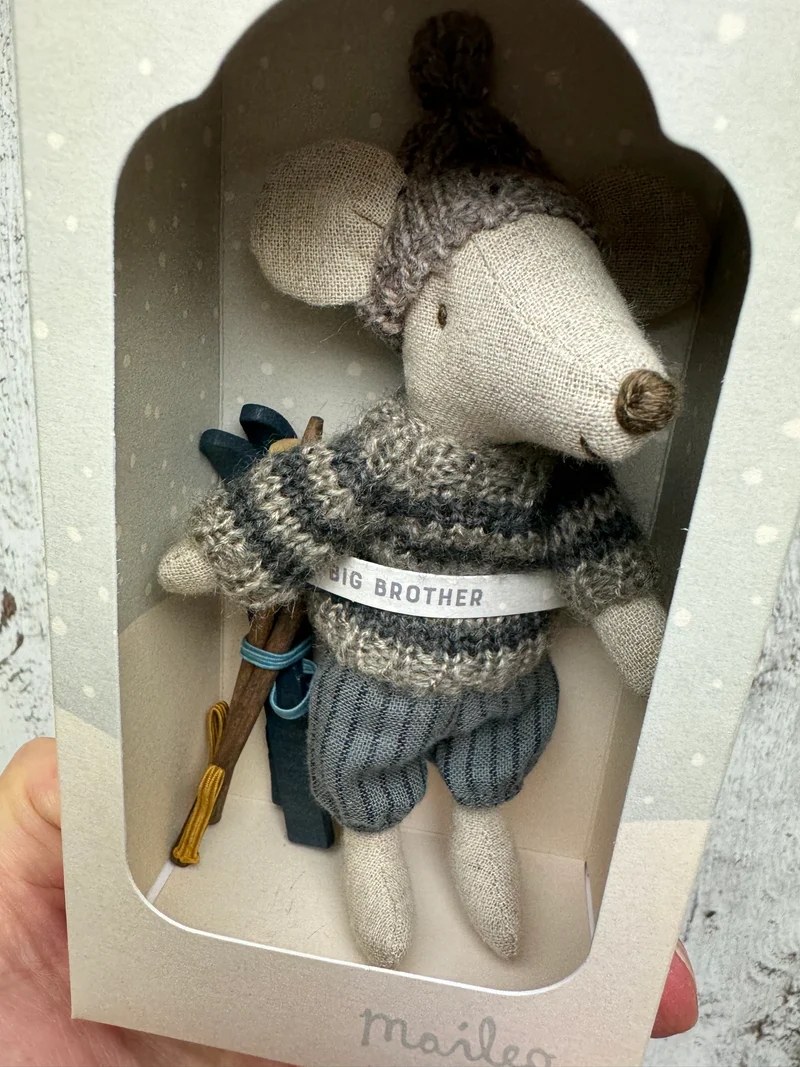 Wintermaus mit Skiset Maileg