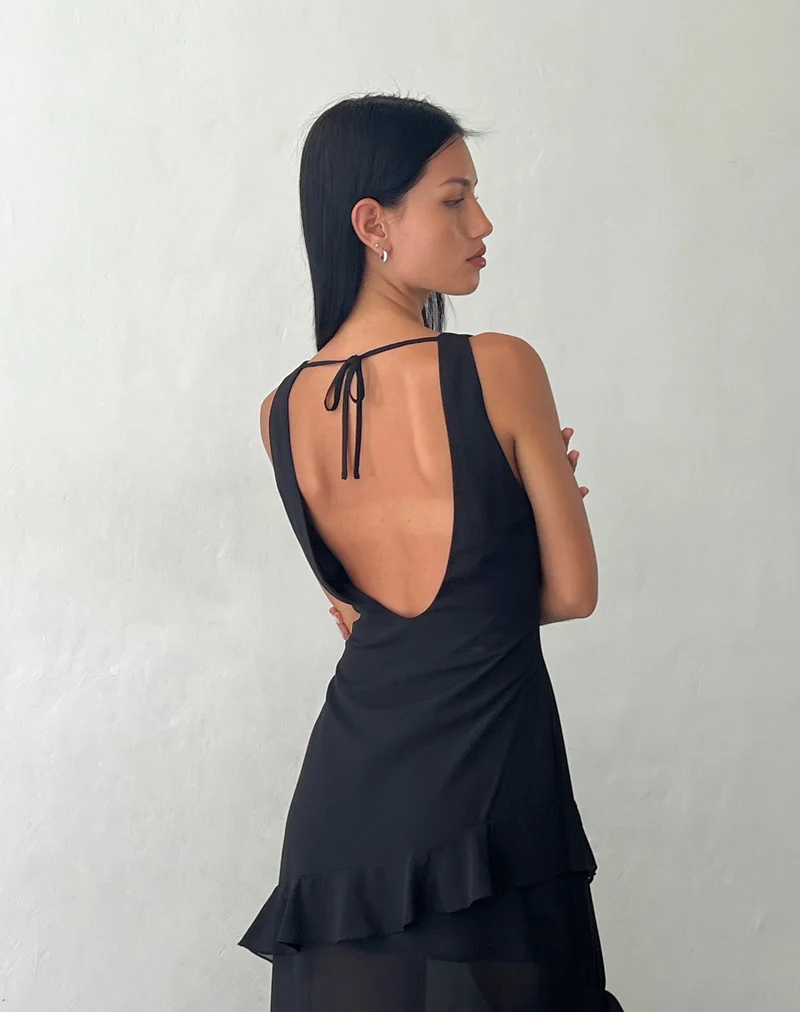 Otna Chiffon-Maxikleid mit Rüschenbesatz in Schwarz