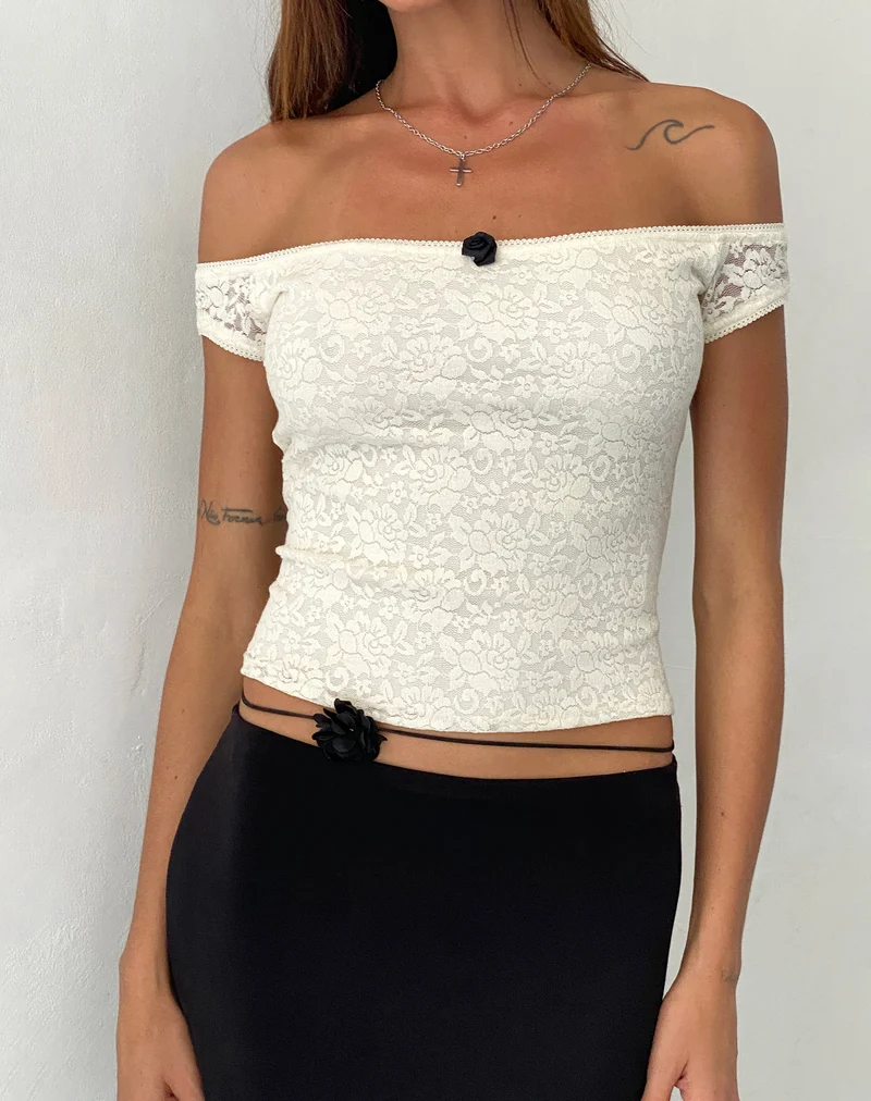 Lonnie Bardot Top aus rosa Spitze elfenbeinfarben