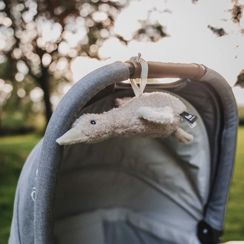 Einschlafhilfe & Kuscheltier Gans inkl. Soundbox "Liva Comforter on the go" - Oat