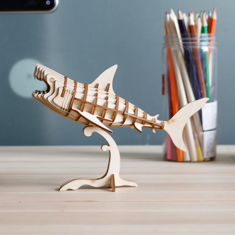 Robotime Shark TG274