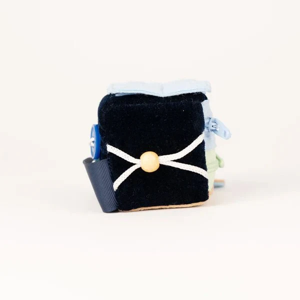 Jolly Designs - Calmi Cube "Blavi" der Ruhige