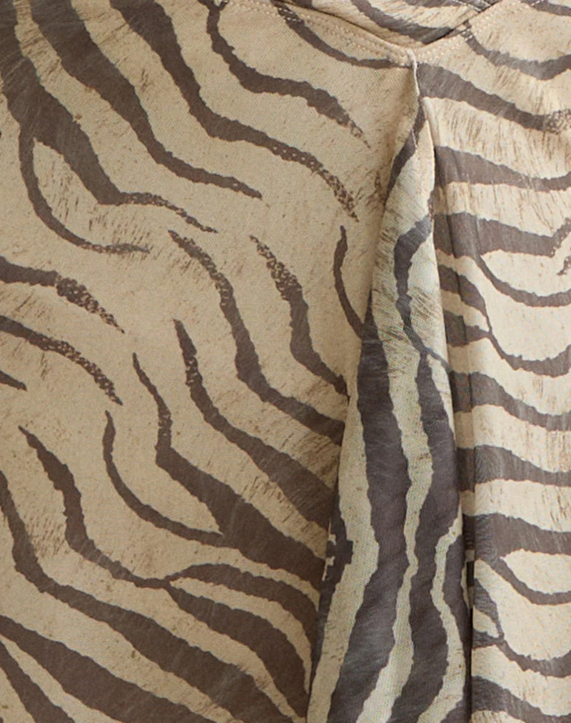 Esmeray Midirock in Wild Animal Neutral