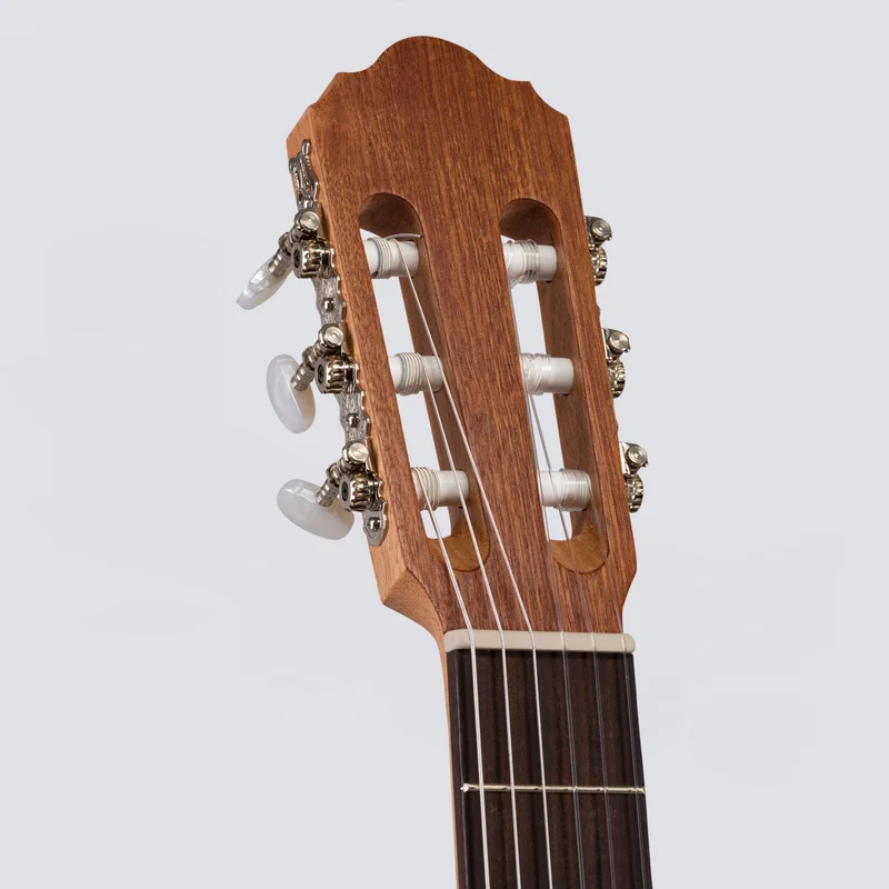 VOLT Konzertgitarre Sevilla KG-6000 (7/8, offenporig)