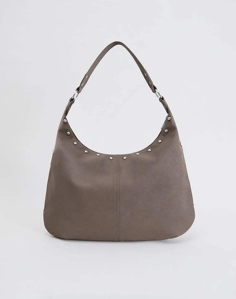 Große braune Tasche mit Nieten