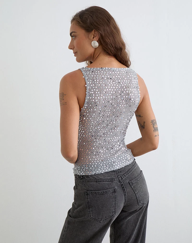 Dudley Vest Top aus Paillettenstrick in Dunkelsilber