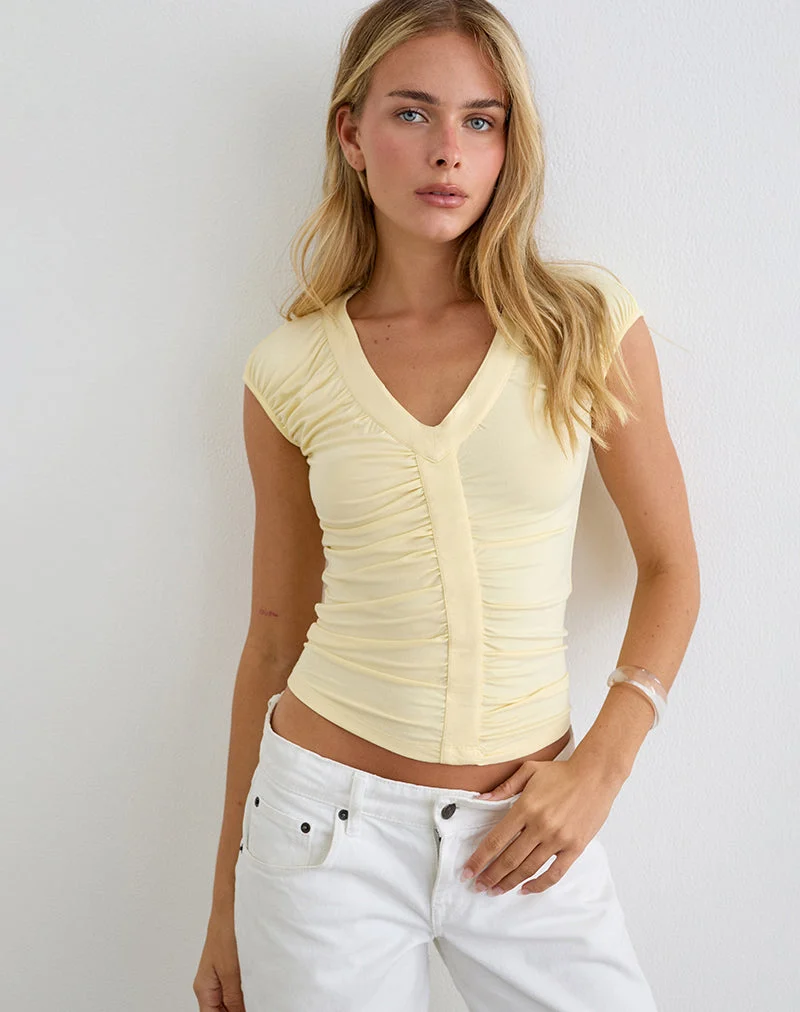 Atheia Top mit gerafftem V-Ausschnitt aus Rayon-Jersey in der Farbe „Lemon“