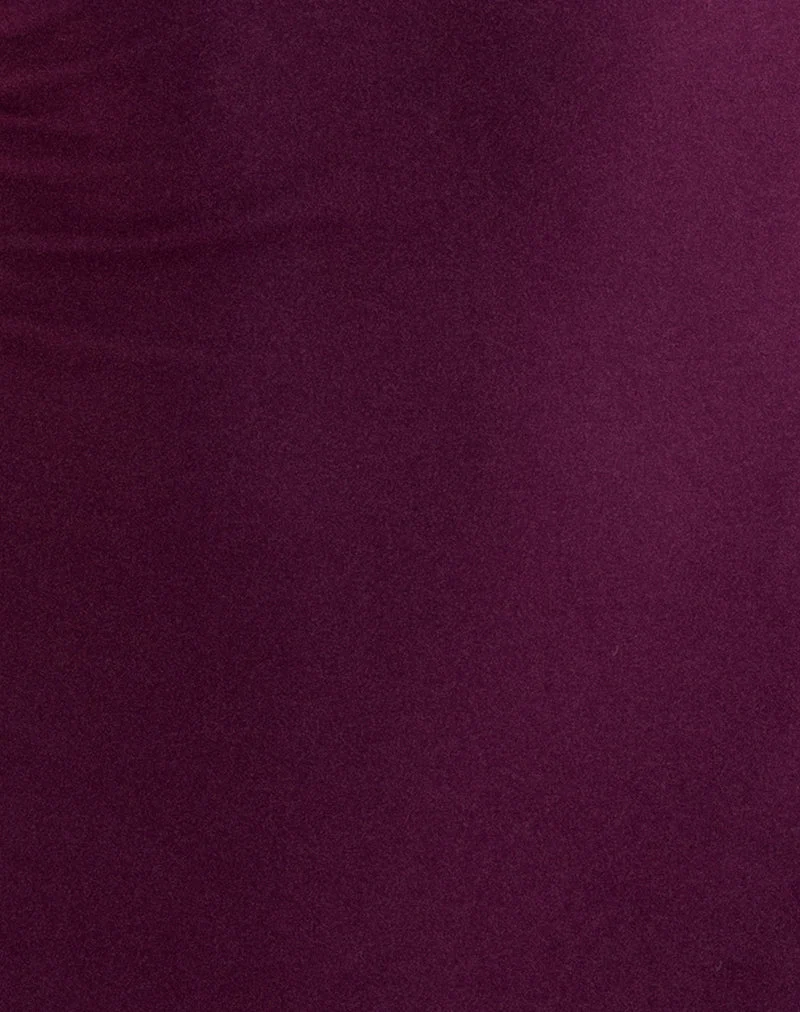 Adison Minikleid mit Schlüssellochausschnitt und Rüschen aus Rayon-Jersey in der Farbe „Fig“