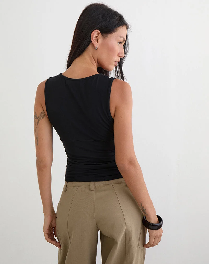 Lycia Plunge Top in Schwarz