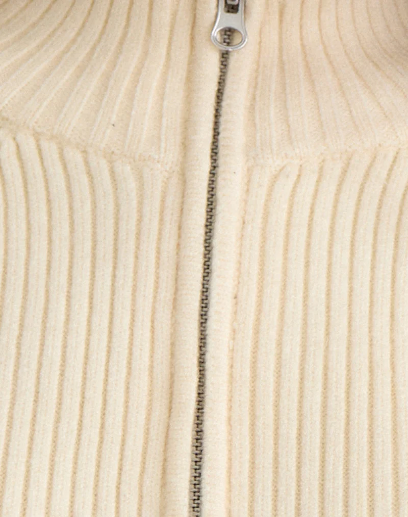 Ranala-Pullover mit hohem Kragen aus Strick in Creme