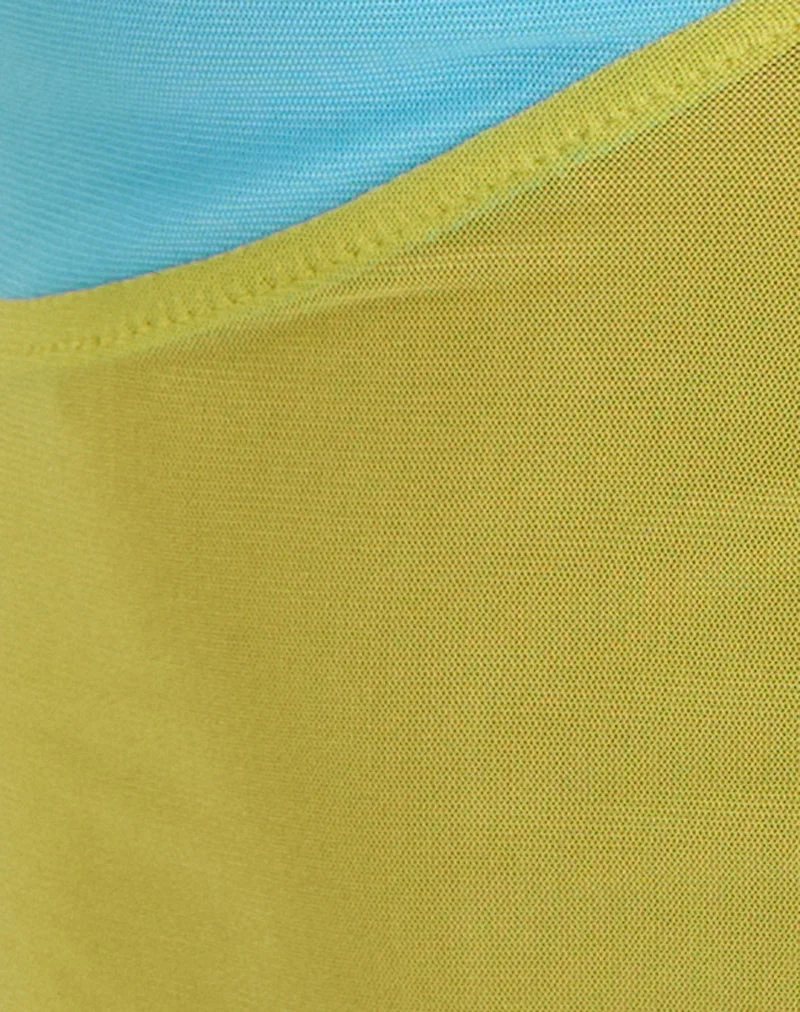 Top in Babyblau und Senfgelb ansehen