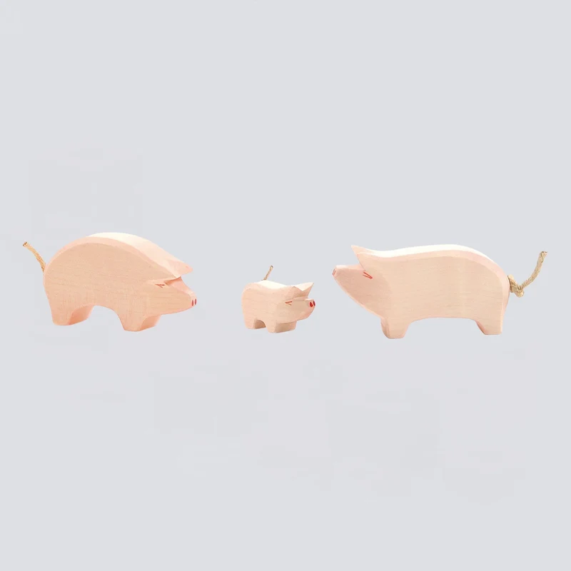 Ostheimer Holzfigur Schwein Rüssel tief