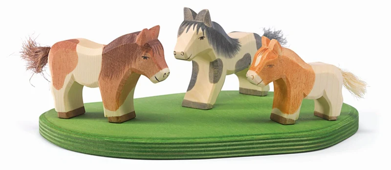 Ostheimer Holzfigur Shetland Pony laufend