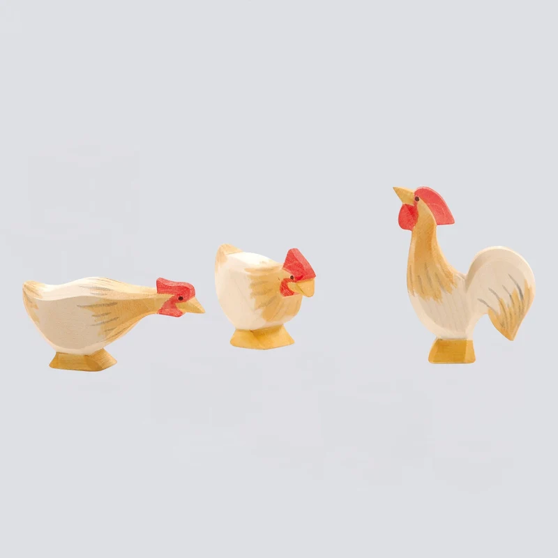 Ostheimer Holzfigur Huhn ocker stehend