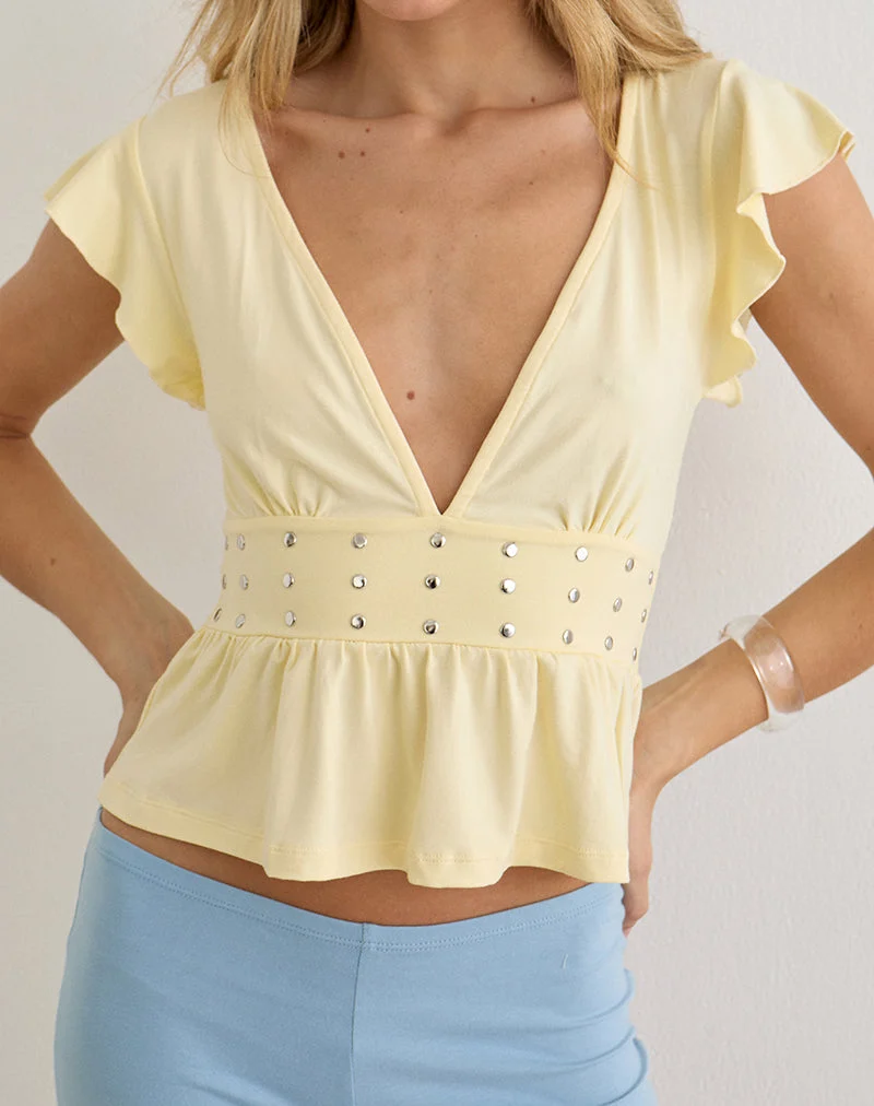 Leisma-Top mit Rüschen aus Jersey in der Farbe „Lemon“ mit Nieten
