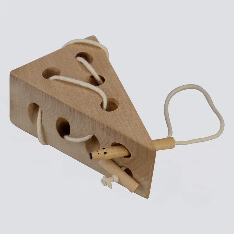 Fädelspiel Käse mit Maus
