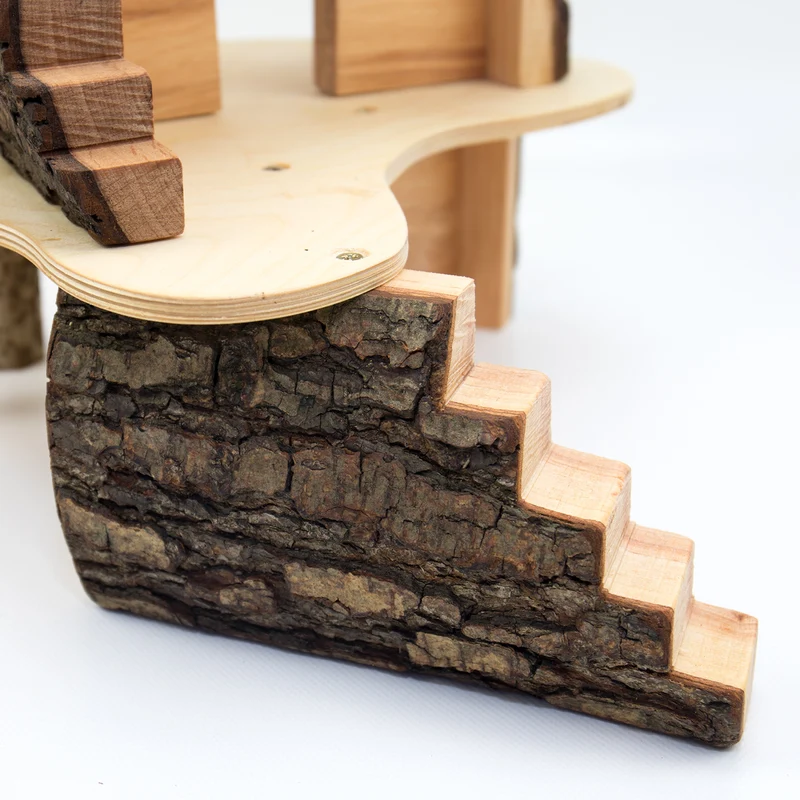 Puppenhaus aus Holz