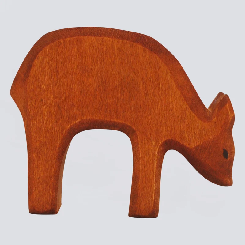 Holzwald Holzfigur Hirschkuh