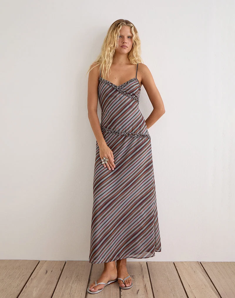 Angie-Maxikleid aus Chiffon mit diagonalen Streifen in Grau und Bordeauxrot