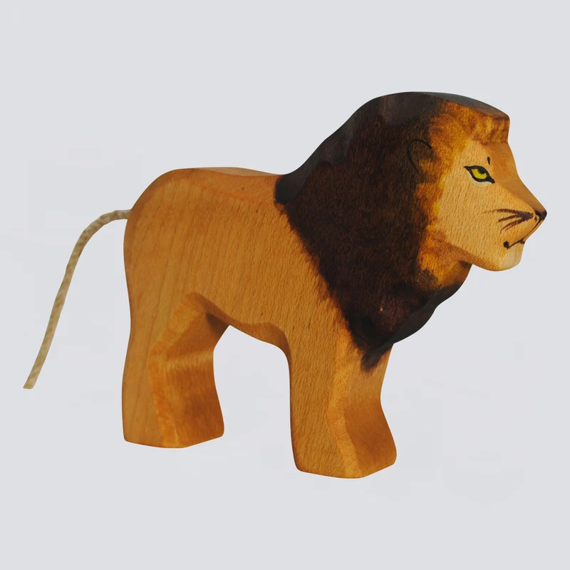 Holzwald Holzfigur Löwe