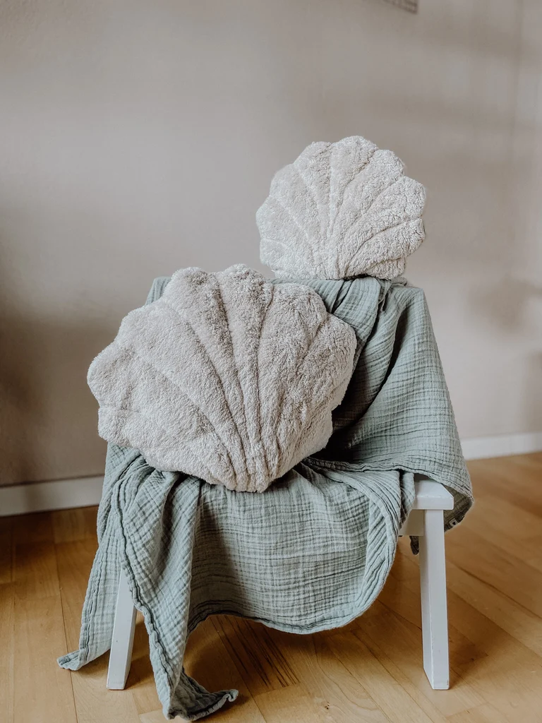 Kuscheltier Muschel klein mit Kirschkern-Inlett