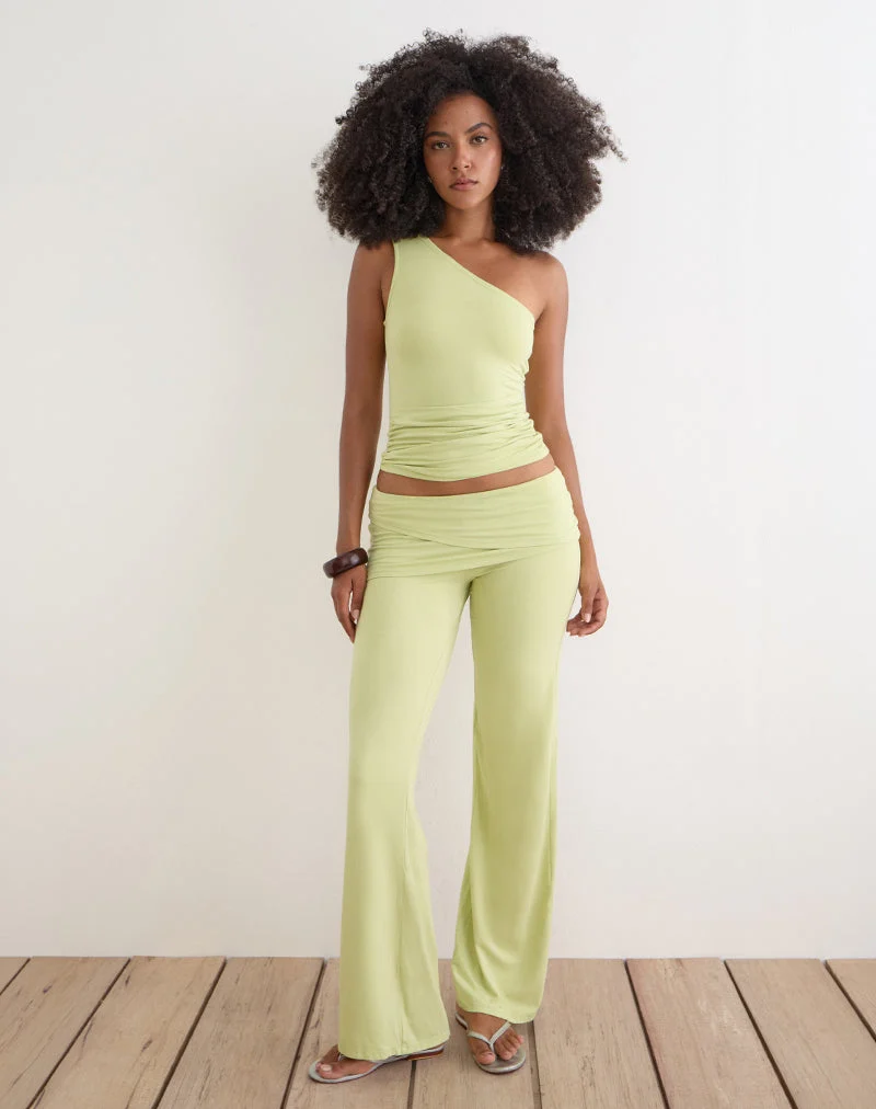 Suvi – Asymmetrisches One-Shoulder-Top aus Rayon-Jersey in Pistazie