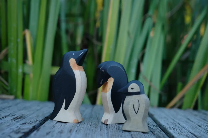 Holzwald Holzfigur Pinguin