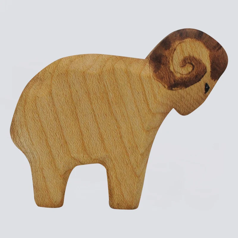 Holzwald Holzfigur Schafbock