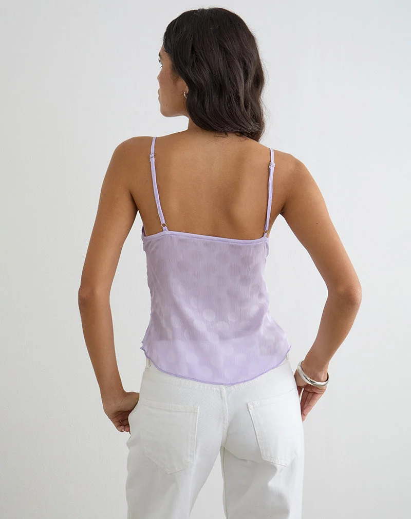 Mirelle Cami-Top im Taschentuch-Stil aus Chiffon mit lila Polka-Dots