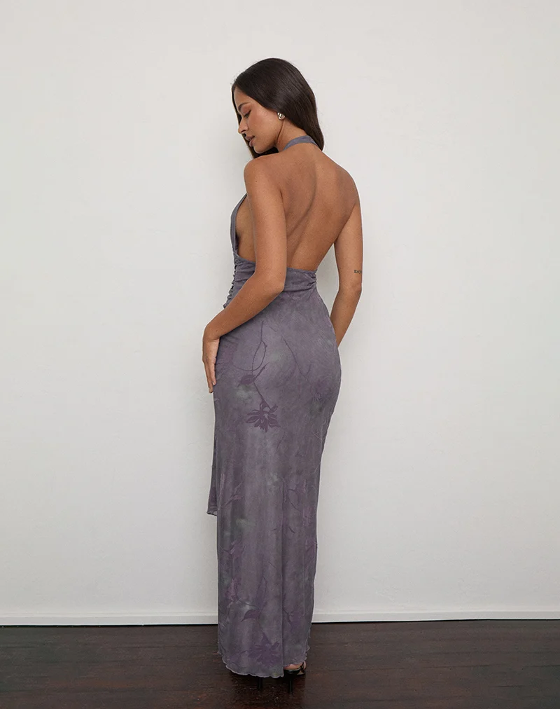 Rokoyo Maxikleid mit Neckholder-Ausschnitt in „Flare Flower Purple“