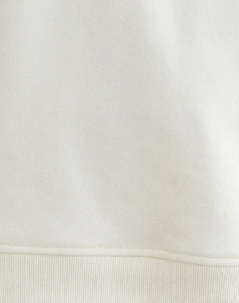 Jorai-Pullover in Winterweiß mit farblich abgestimmter „M“-Stickerei