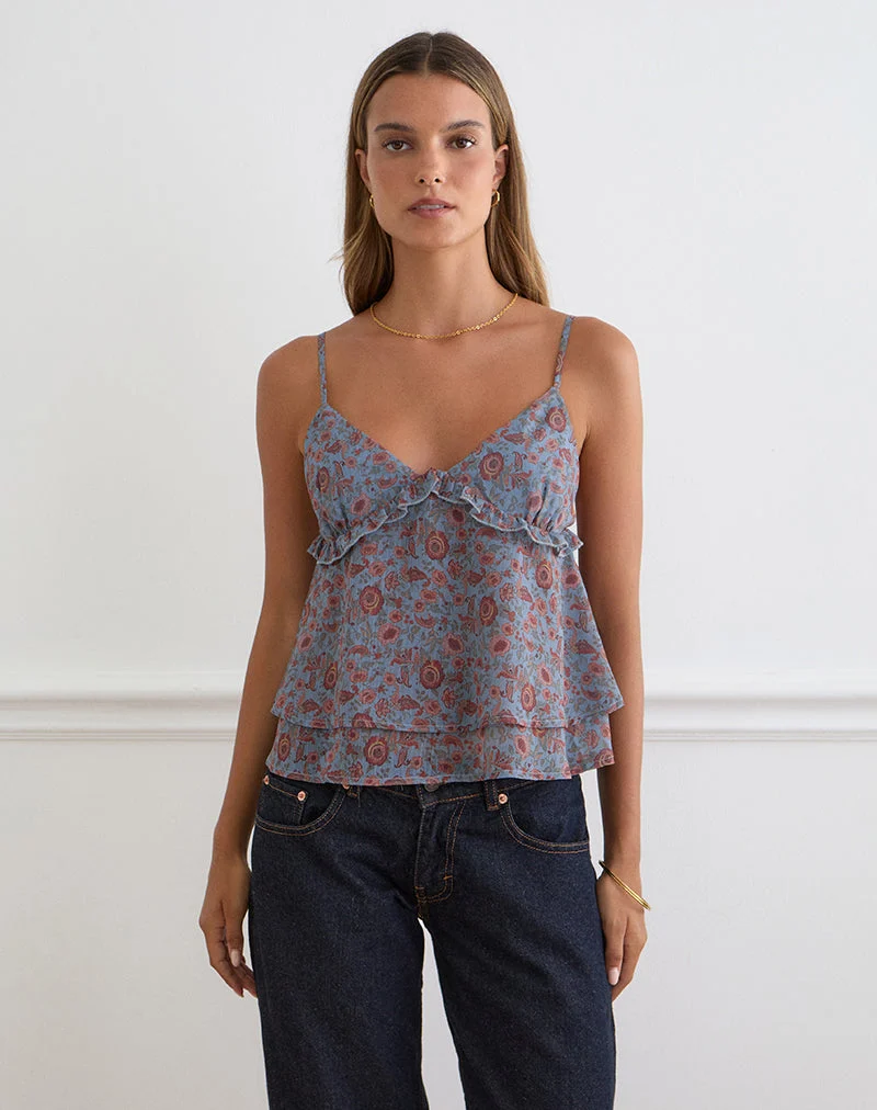 Millar-Top mit Rüschen aus Chiffon in der Farbe „Shadow Blossom Blue“