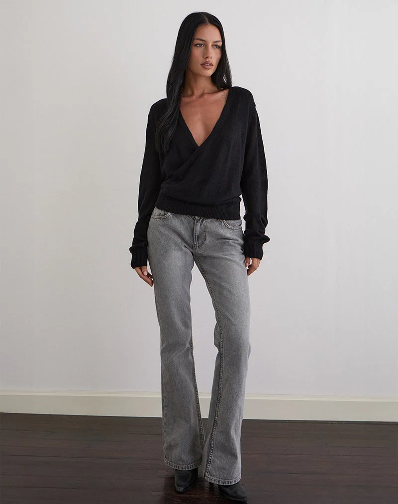 Saroya Plunge Wrap Top aus Strick, schwarz