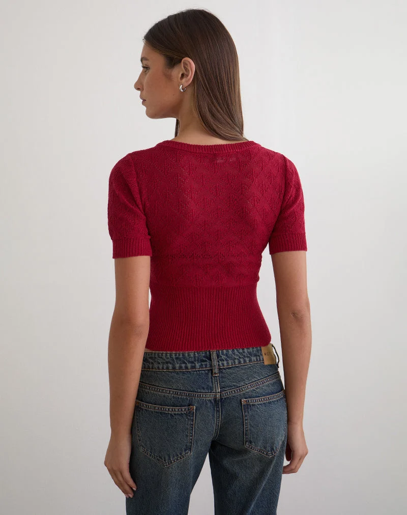 Yura Top aus Pointelle-Strick in Tiefrot