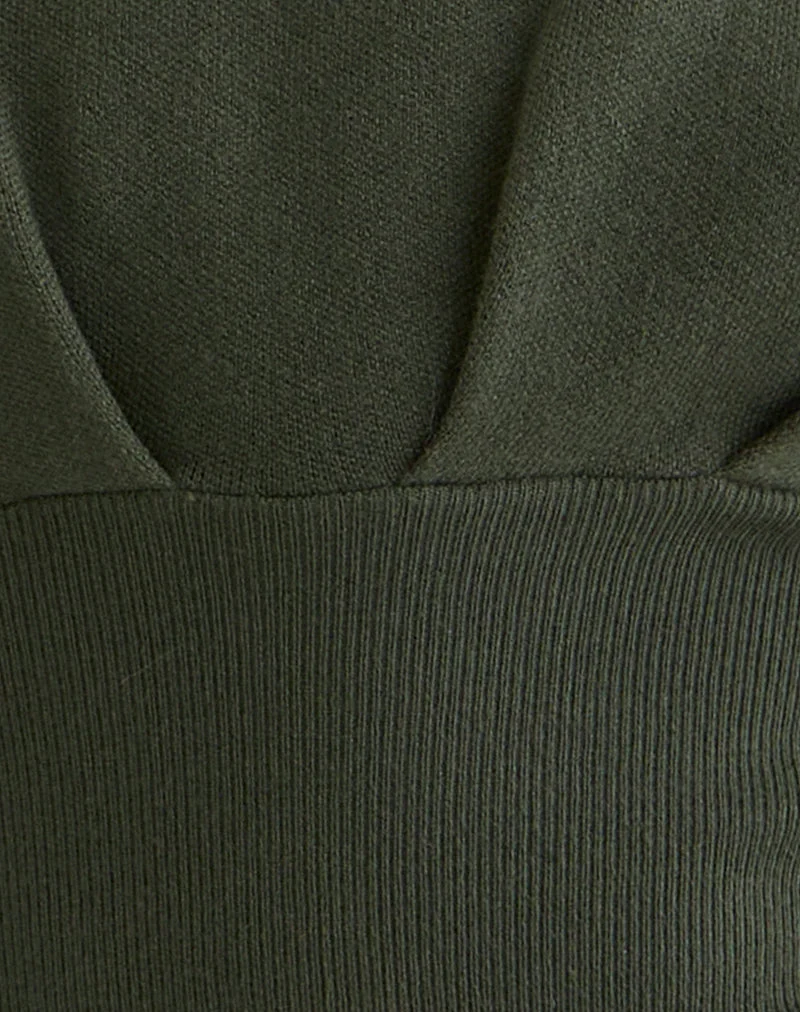 Elin Top aus Strick in Khaki mit Perlmuttknöpfen
