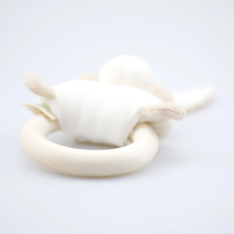 Wooly Organic Rassel Hase mit Holzring