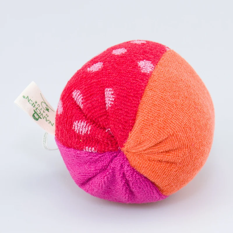 Pünktchenball rot mit Glöckchen
