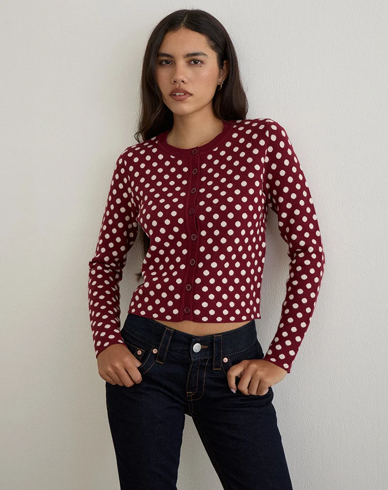 Bhavina Strickjacke in Burgunderrot mit cremefarbenem Polka-Print