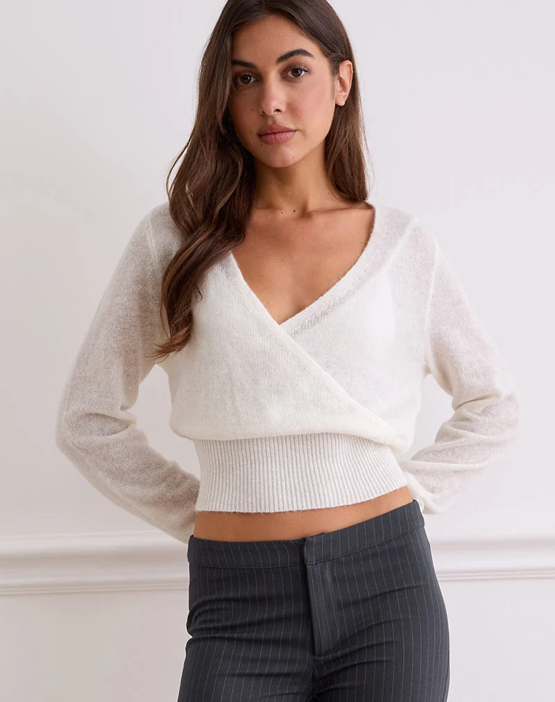 Nilza Wickeloberteil aus Strick in Off White